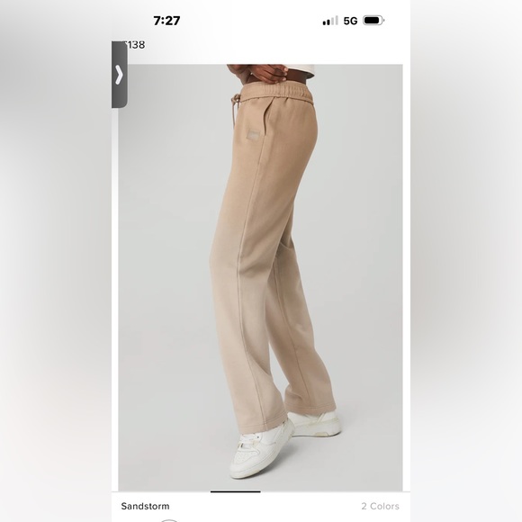 Like NEW ALO Straight Leg Ombre Sweatpant
$138 - Picture 3 of 5